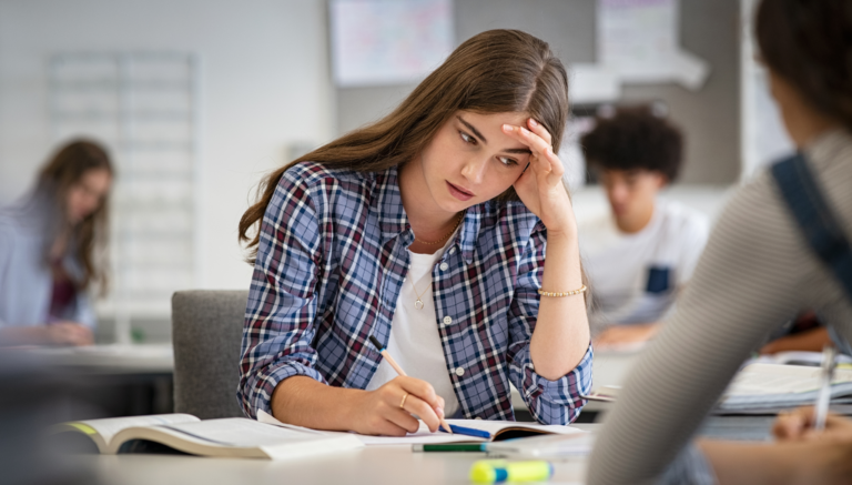 10 Tips to Handle Stress During NEET Preparation 2025