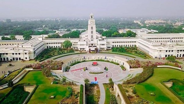 BITS Pilani campus in Rajasthan, one of the best engineering colleges other than IIT in India.