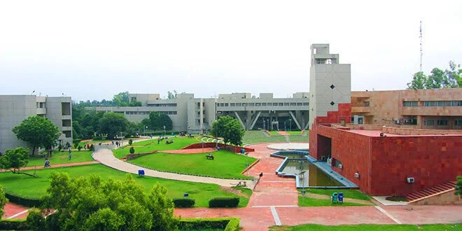 Delhi Technological University campus, one of the top engineering colleges other than IIT in India.