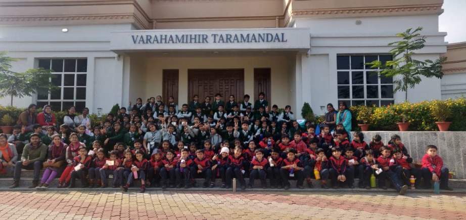 Scholar’s High School listed among schools in Ramgarh.