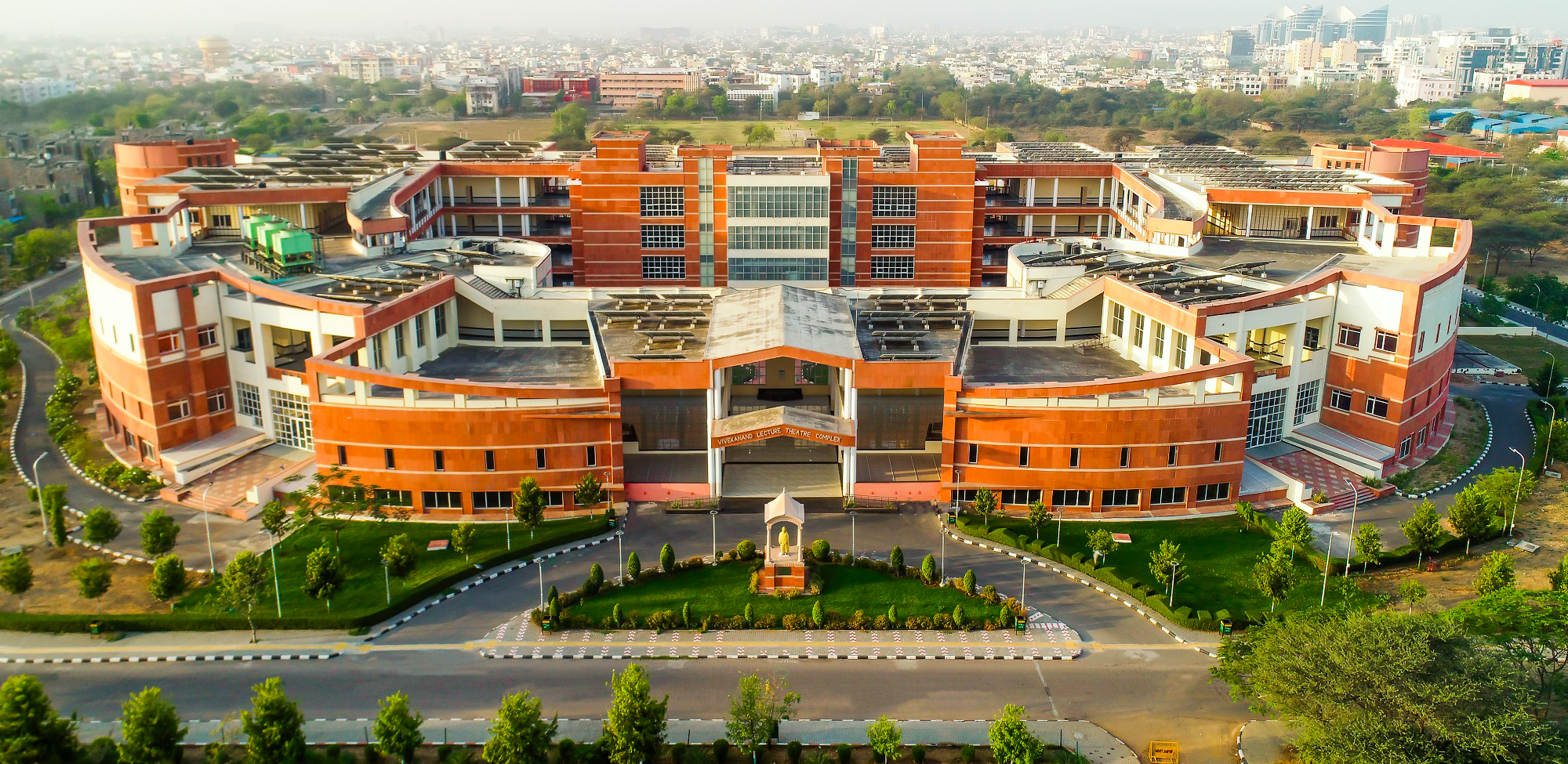 13 Top Engineering Colleges Accepting JEE Main Score (2026)
