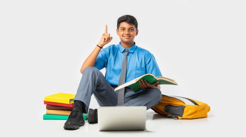 Students comparing best 11th science coaching classes in Ranchi.